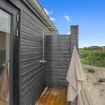 別荘 Fantastic, Newly Built At Tjornevej 18  Løkken